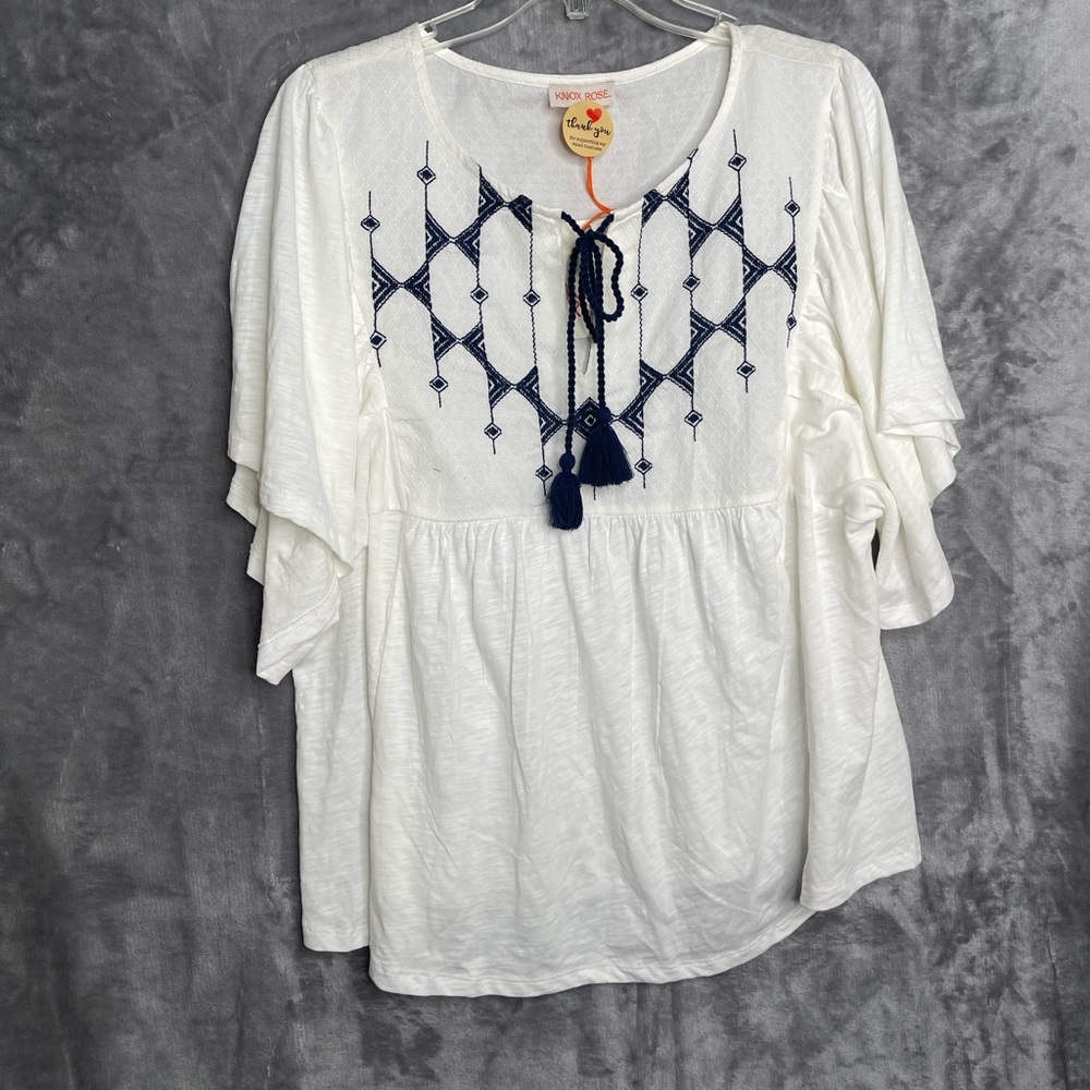 Women’s short embellish, short sleeve top